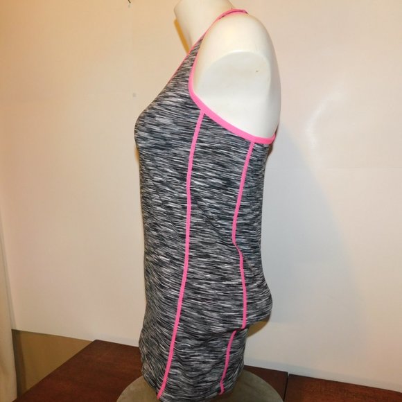 Feathers Maternity Workout Yoga Racer Back Top - Picture 2 of 6